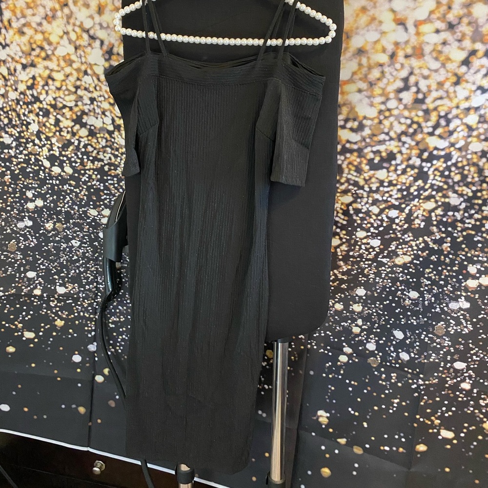 Women black dress hautemonde